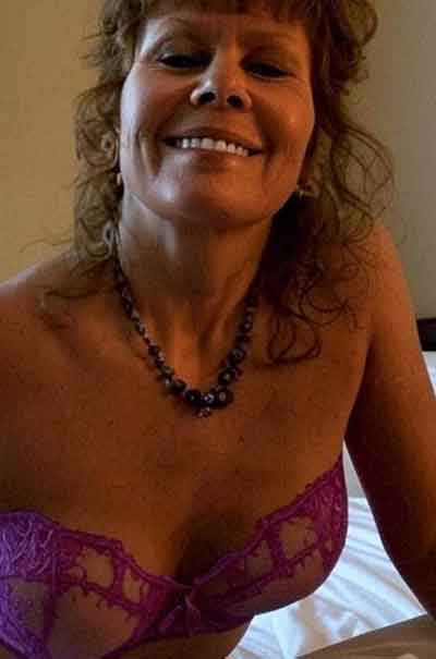 Nina, 44 Jahre, Holzkirchen
